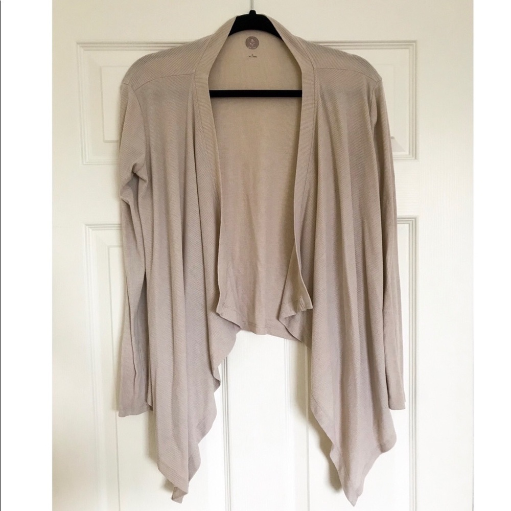 Flowy Cream Cardigan Size Small